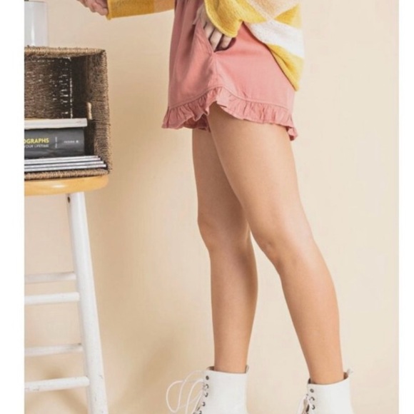 High Waist Pink Ruffle Shorts - Picture 4 of 8